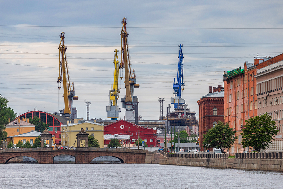 Строительство трех заводов в Петербурге: новые возможности для промышленности