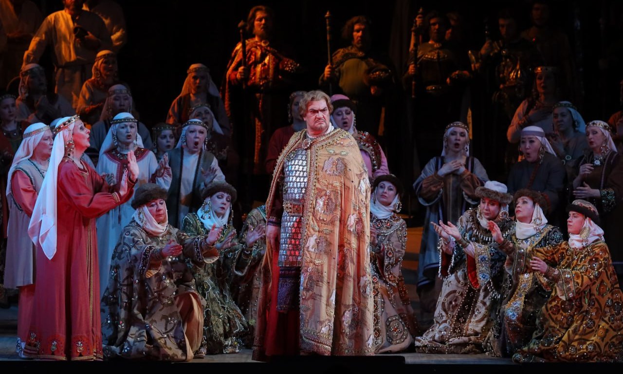 В честь юбилея композитора в Мариинском театре состоятся два представления оперы «Князь Игорь» — дневное и вечернее. 