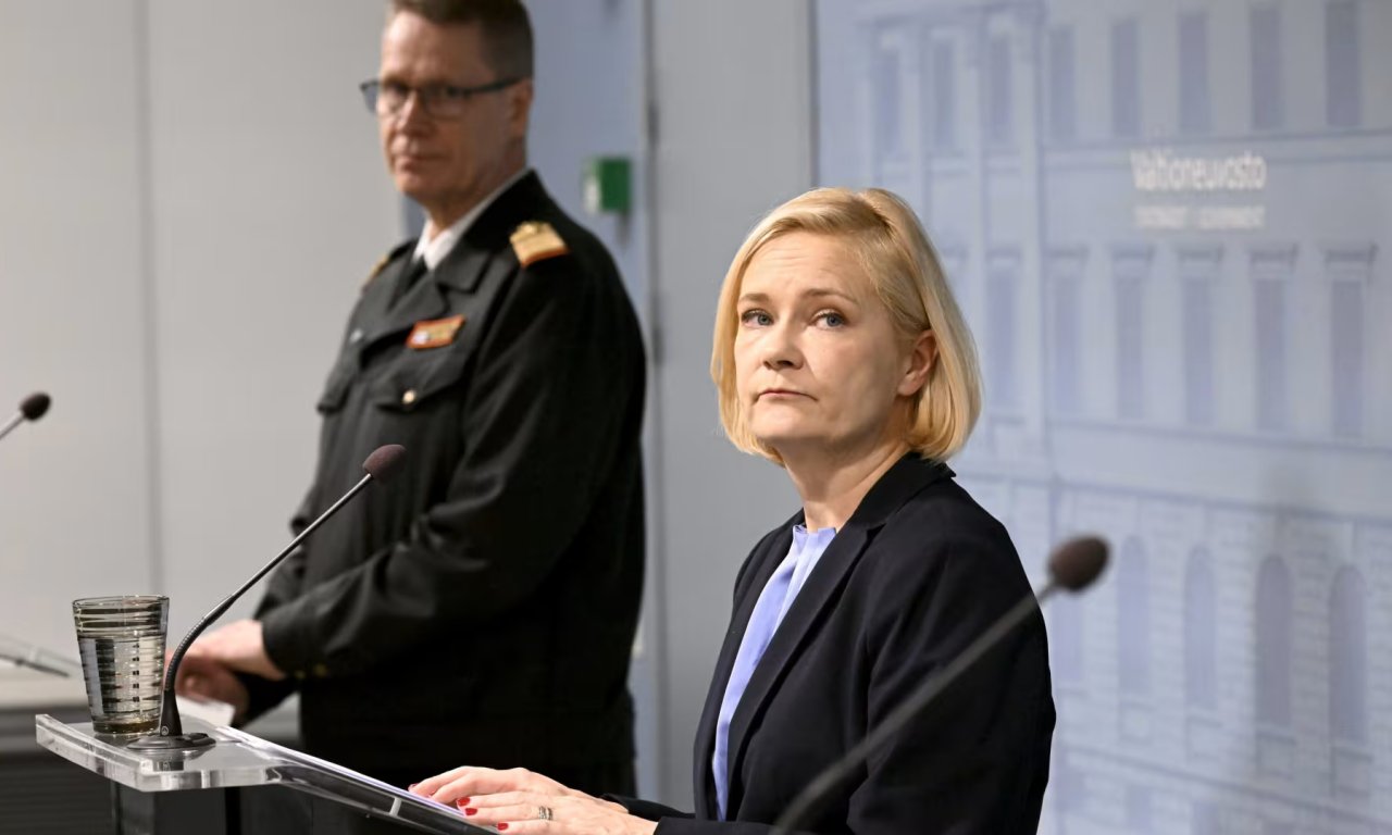 После всего одного дня работы двух пограничных переходов на границе с Россией, правительство Финляндии приняло решение вновь закрыть восточную границу страны.