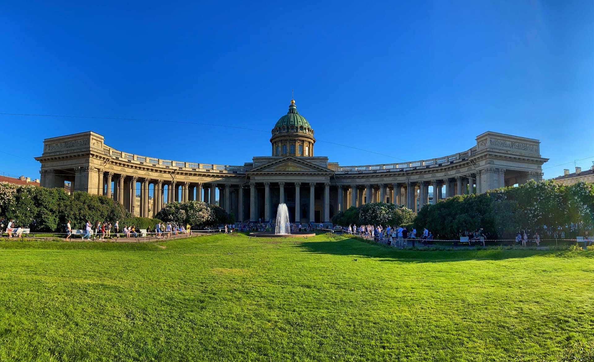 222 года назад в Санкт-Петербурге был заложен Казанский собор