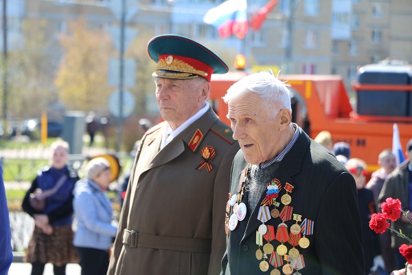 Ветеранам в Петербурге будут выплачивать по 10 тысяч рублей ко Дню снятия блокады