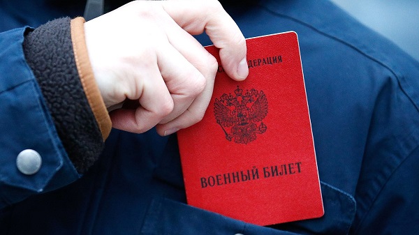 До 1,8 млн рублей увеличили единовременную выплату для контрактников в Петербурге