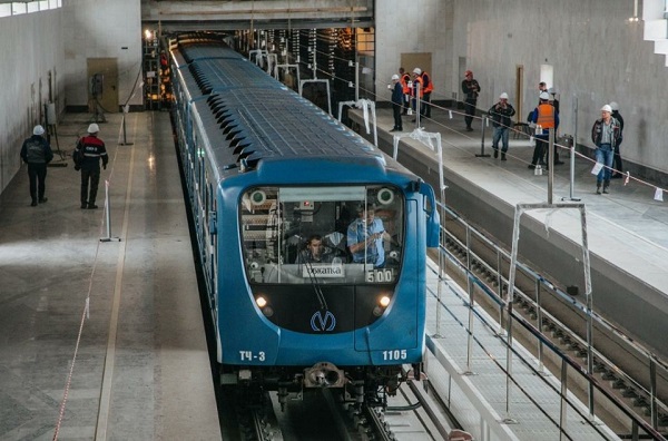 В Петербурге метро и общественный транспорт будет работать круглосуточно в ночь «Алых парусов»