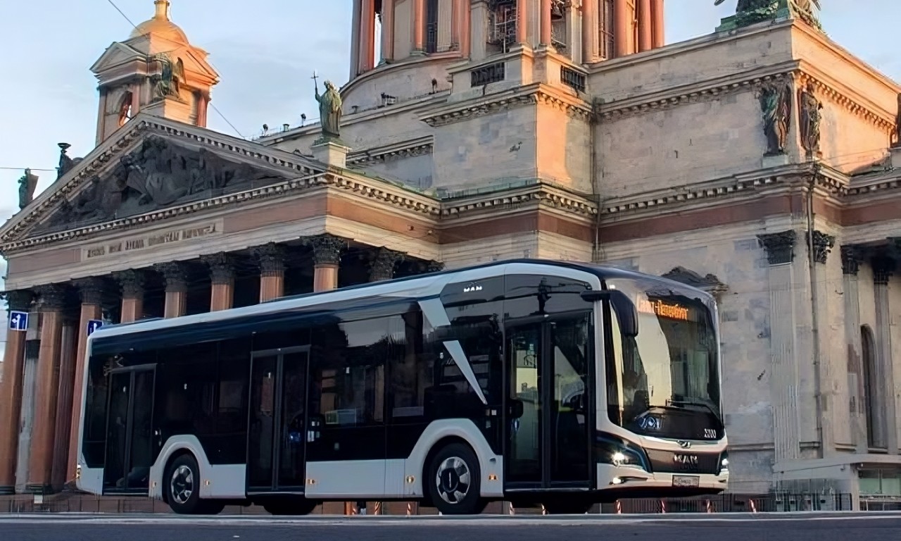 Санкт-Петербург заккупит еще 348 новых автобусов