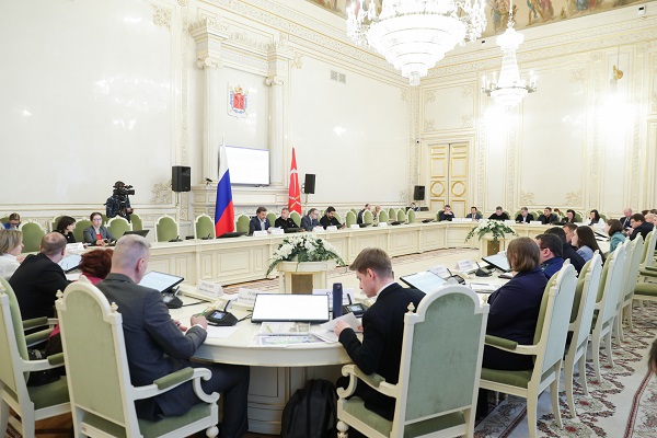 Депутаты Петербурга подготовят законопроект о запрете «наливаек» к 1 сентября 2024 года